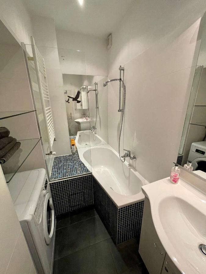Feel At Home - Self Check In Viena Exterior foto